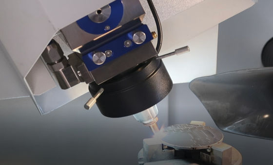 Präzisions-CNC-Faser-Schneidemaschine 380V-3-Phasen-5-Draht 50Hz Stromversorgung Selbstentwickeltes CNC-System auf Basis von Windows
